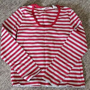 Tommy Hilfiger striped large sweater size L $5 if buying 2 or more items